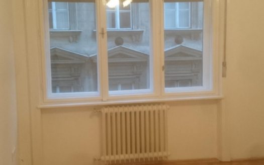 Dob utca - Eladó Lakás - (chx49468)