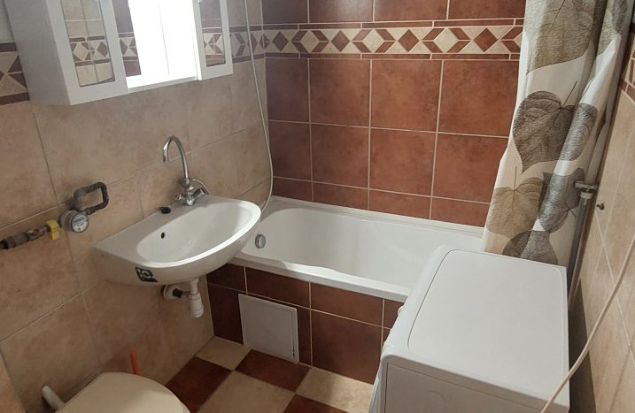 Szabadság utca 35 - Kiadó Lakás - (fi1115)