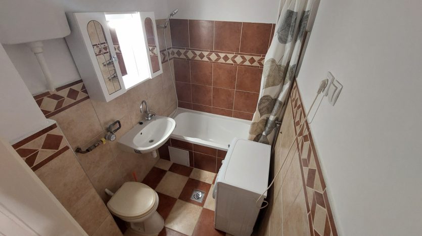 Szabadság utca 35 - Kiadó Lakás - (fi1115)