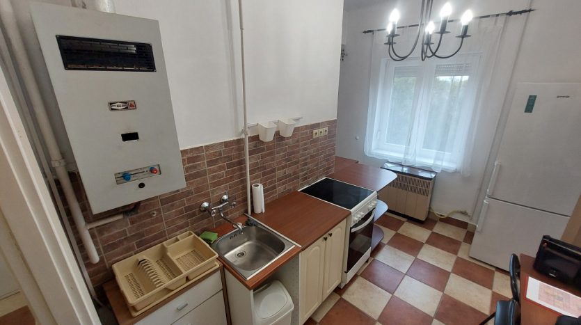 Szabadság utca 35 - Kiadó Lakás - (fi1115)