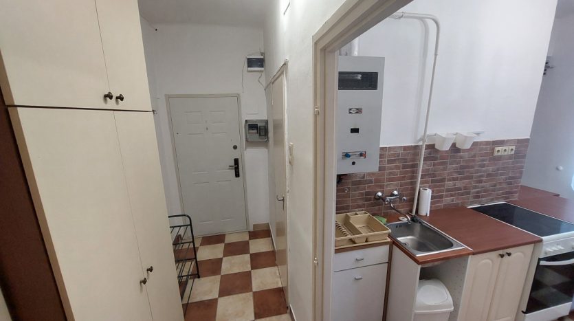 Szabadság utca 35 - Kiadó Lakás - (fi1115)