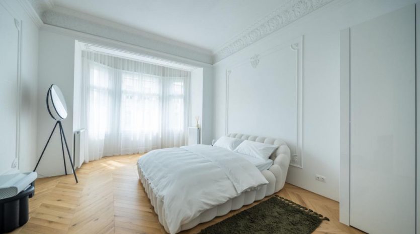 Hold utca - Eladó Lakás - (chx55004)