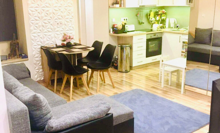 Csepreghy utca - Eladó Lakás - (chm129)