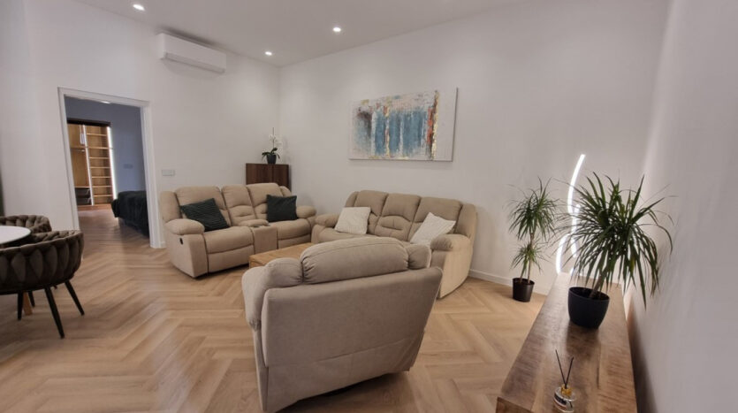 Papnövelde utca - Eladó Lakás - (chx53511)