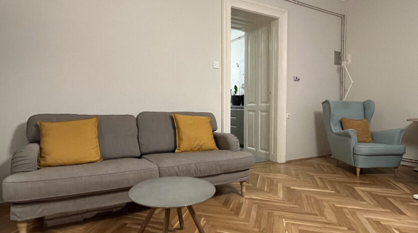 Ferenciek tér - Eladó Lakás - (chx56048)