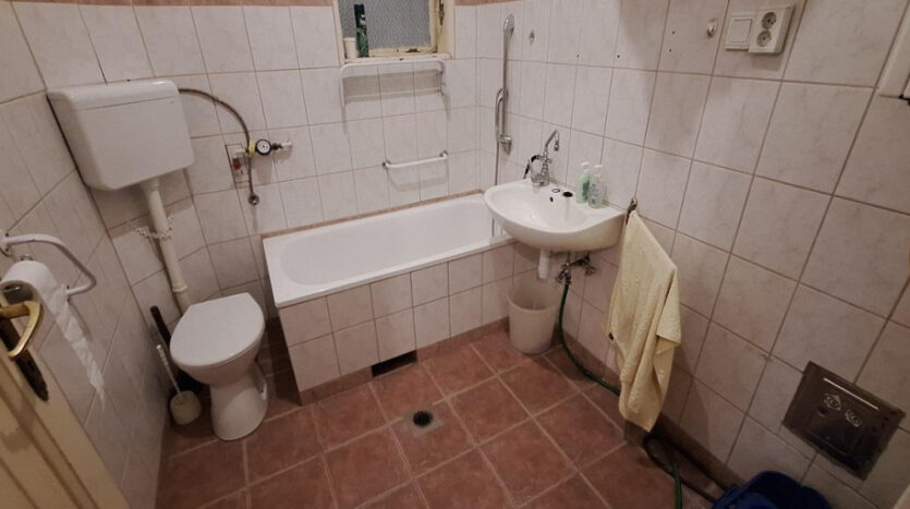 Bakáts tér - Eladó Lakás - (chx56289)