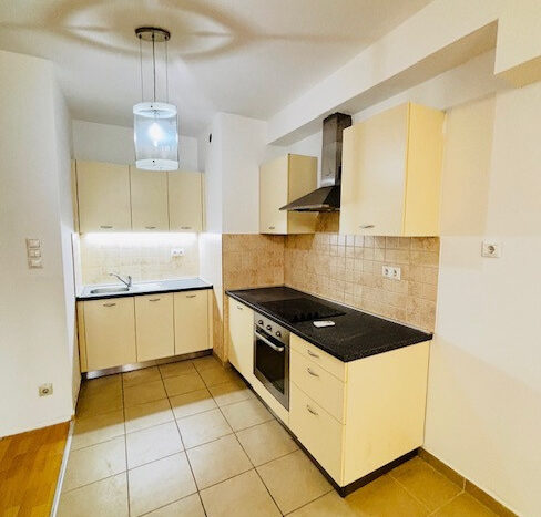 Sólyatér utca - Eladó Lakás - (chm111)