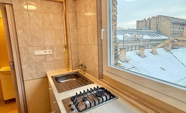 Hársfa utca - Eladó Lakás - (chm450)