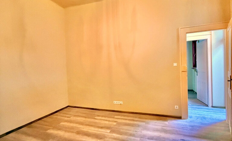 Hársfa utca - Eladó Lakás - (chm450)