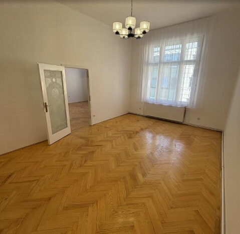 Baross utca - Eladó Lakás - (chm482)