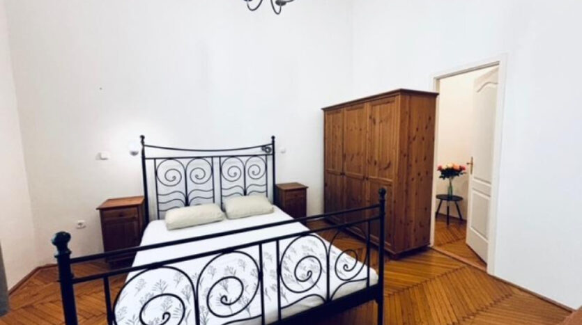 Városház utca - Eladó Lakás - (chx46823)