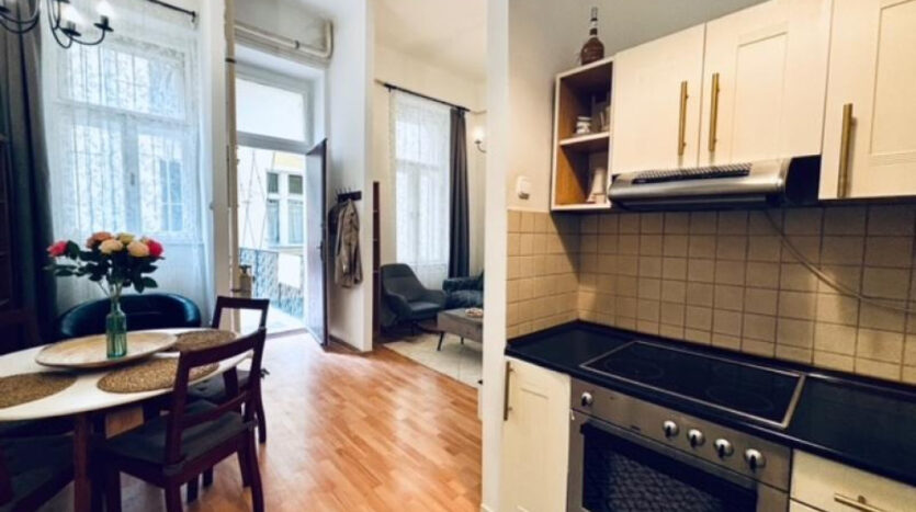 Városház utca - Eladó Lakás - (chx46823)