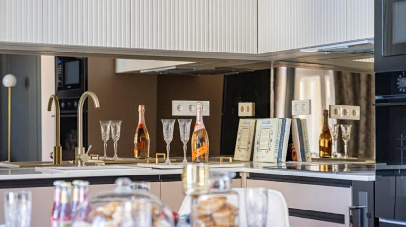 Szervita tér - Eladó Lakás - (chx49579)