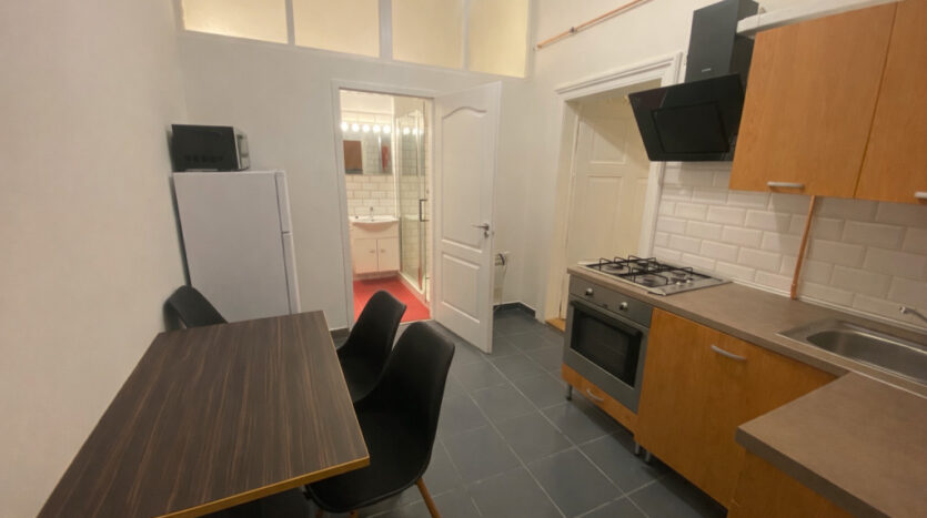 Dob utca - Eladó Lakás - (chm562)