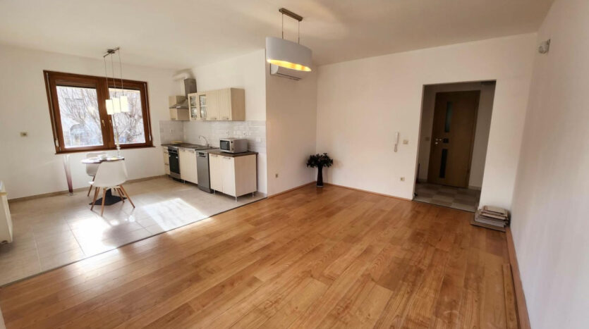 Bártfai utca - Eladó Lakás - (chm681)