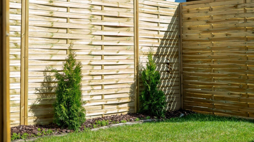 Venetianer utca - Eladó Kereskedelmi és ipari ingatlan - (chm683)