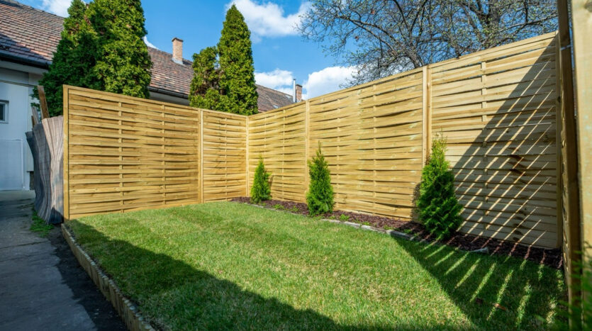 Venetianer utca - Eladó Kereskedelmi és ipari ingatlan - (chm683)