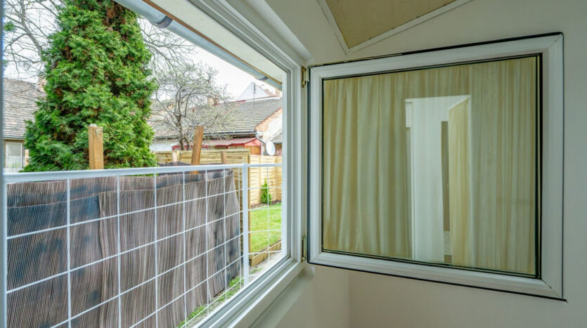 Venetianer utca - Eladó Kereskedelmi és ipari ingatlan - (chm683)