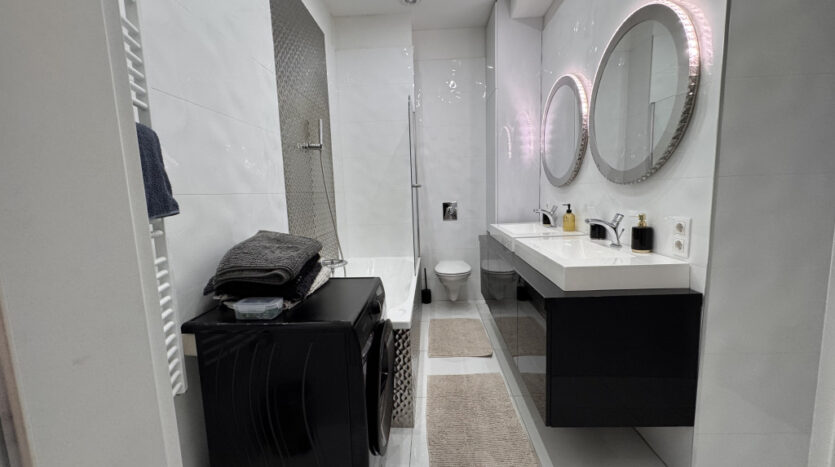 Dalszínház utca - Kiadó Lakás - (chm690)