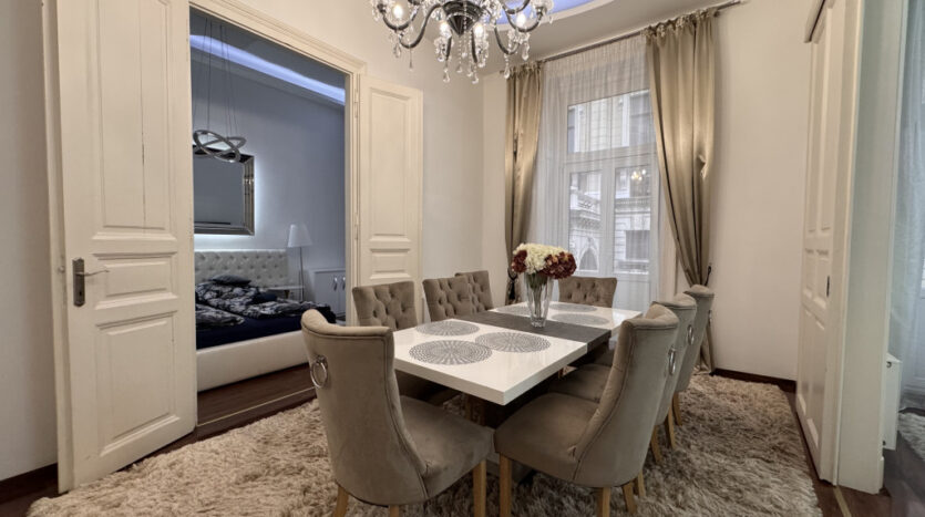 Dalszínház utca - Kiadó Lakás - (chm690)