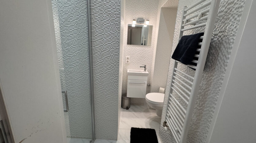 Dalszínház utca - Kiadó Lakás - (chm690)