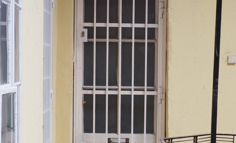 Reáltanoda utca - Eladó Lakás - (chm704)