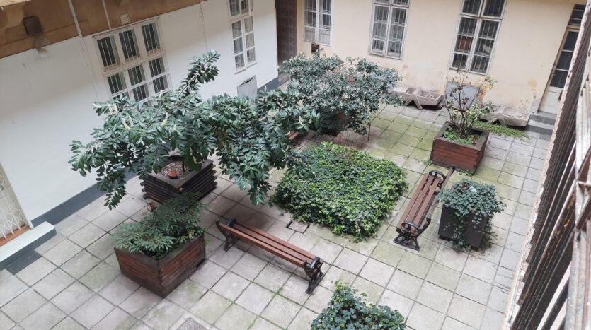 Reáltanoda utca - Eladó Lakás - (chm704)