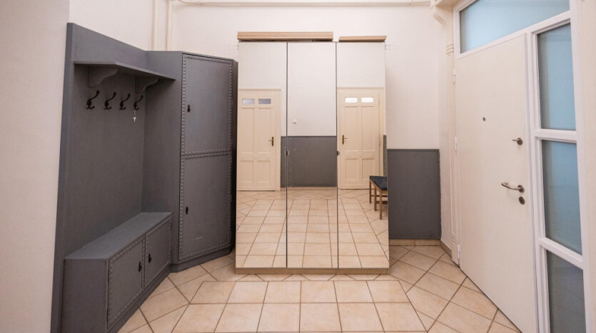 Ferenciek tér - Eladó Lakás - (chx56135)