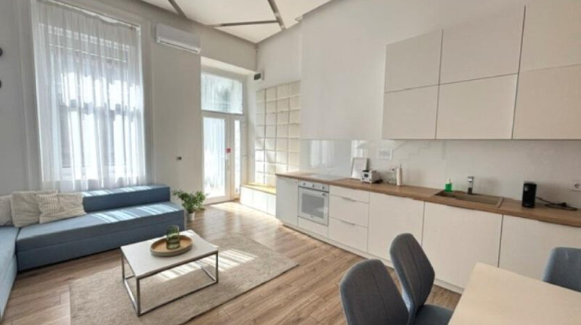 Révay utca - Eladó Lakás - (chx60632)