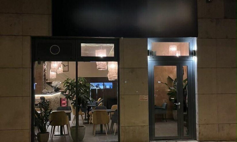 Úszódaru utca - Eladó Kereskedelmi és ipari ingatlan - (chx65698)